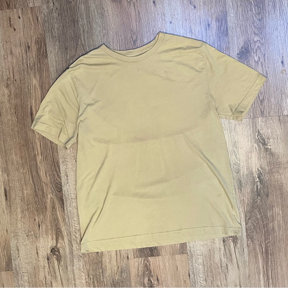 Yellow George tee
